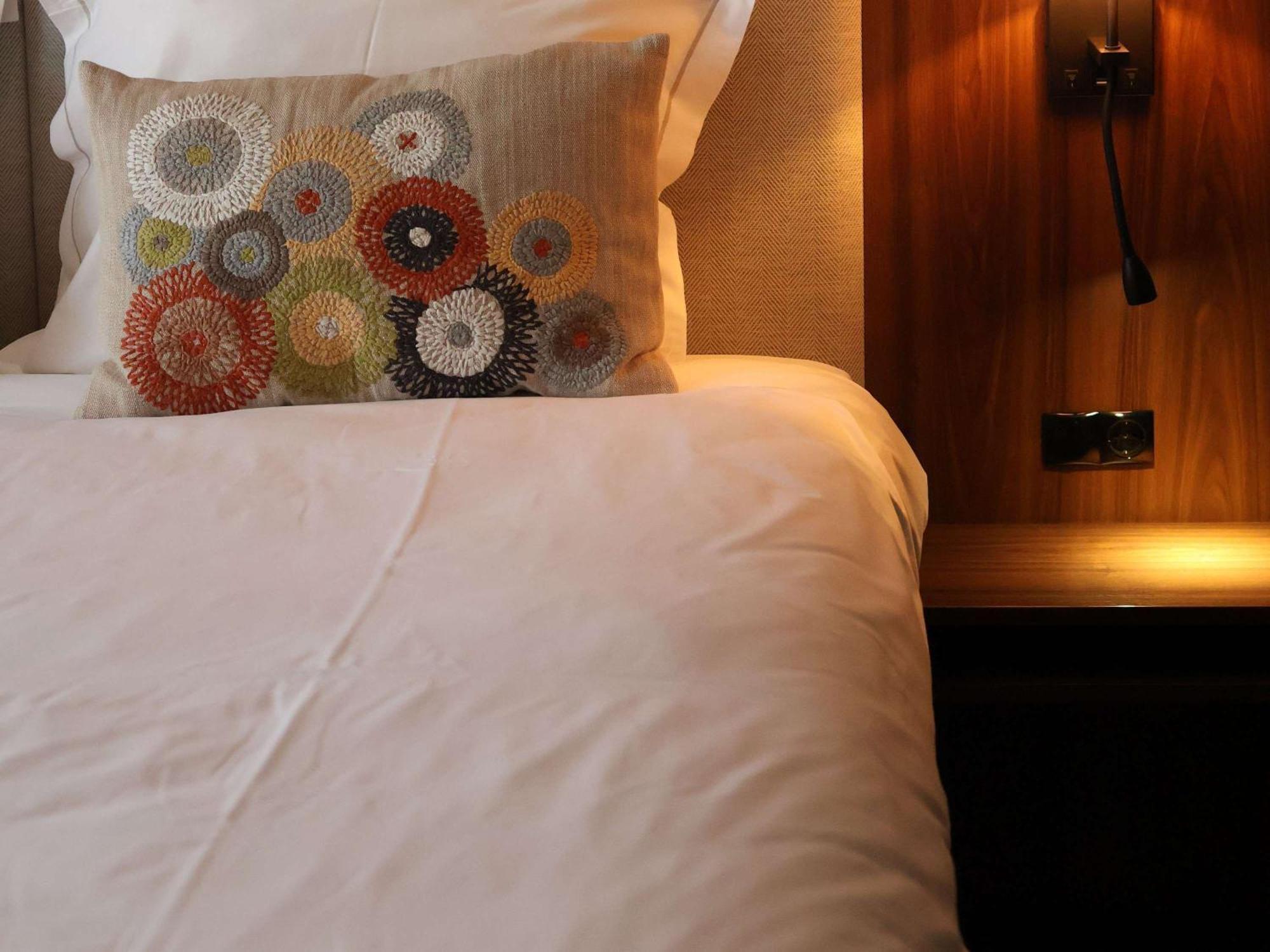 Hotel Ter - Handwritten Collection